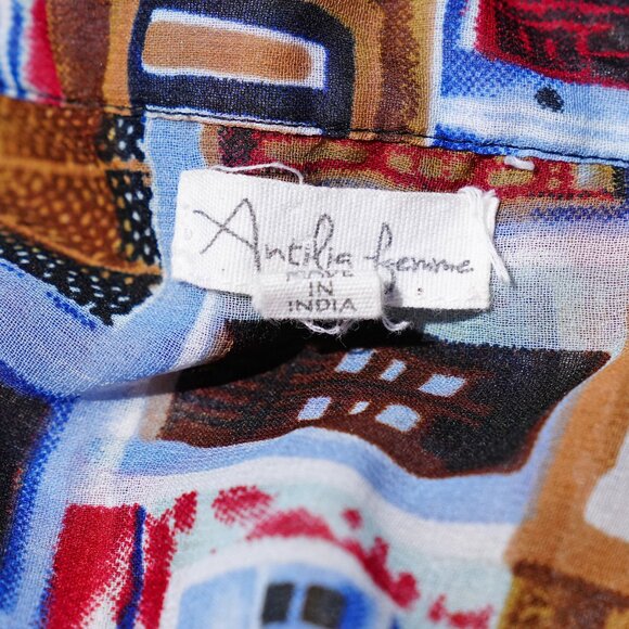 Antilia Femme Novelty Print Window Short Sleeve Top - Picture 2 of 2